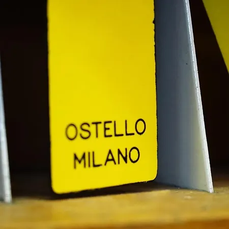 Hi! * Milánó