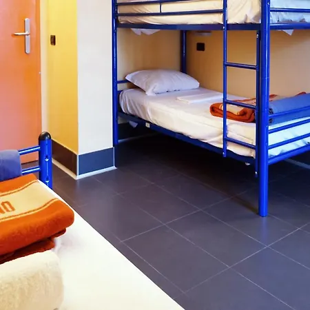 Hi! Hostel *